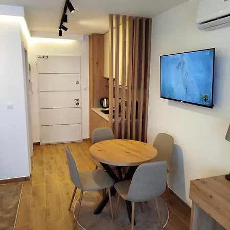 A2 Silver & アパート *