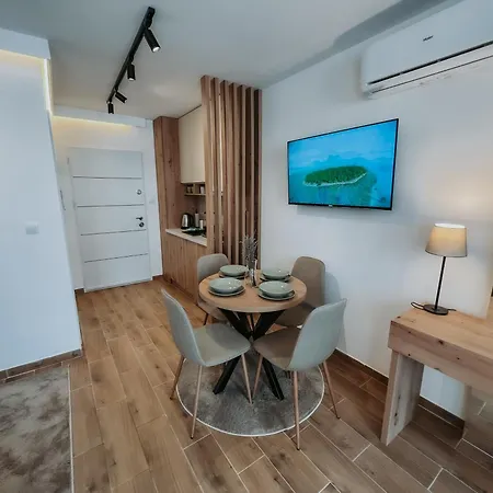 A2 Silver & アパート