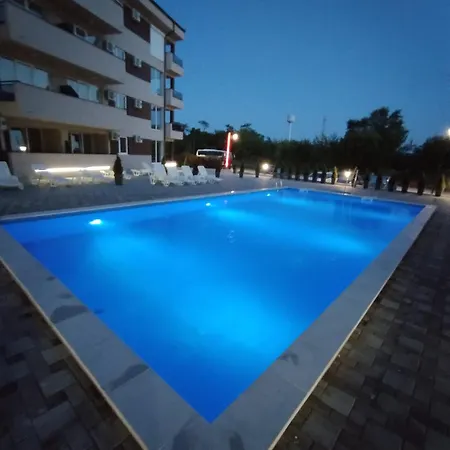 A2 Silver & アパート Veliko Gradište